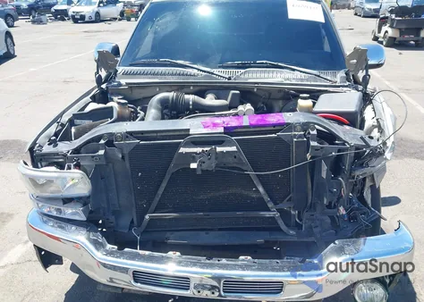 2000 GMC Sierra 1500 Sl from USA, damaged, VIN 1GTEC14W5YZ207329